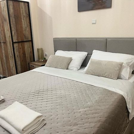 Golden Fleece Apartment Vipgreece Athens Ngoại thất bức ảnh